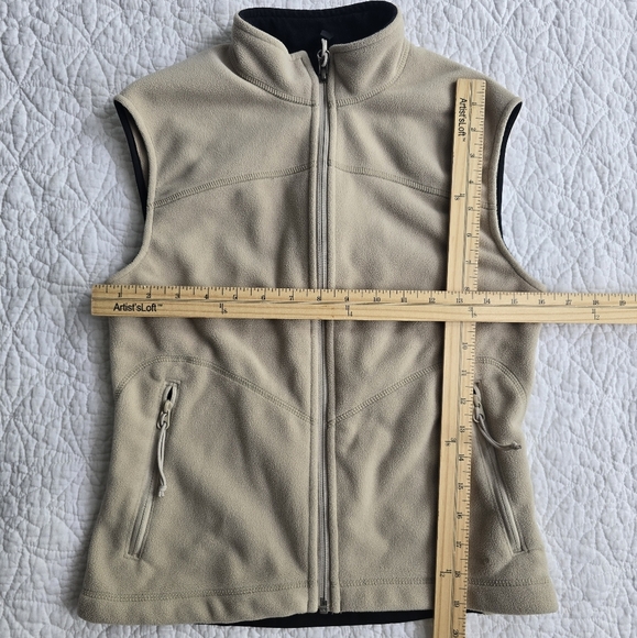 MEC Polartec Fleece Vest - Picture 9 of 10